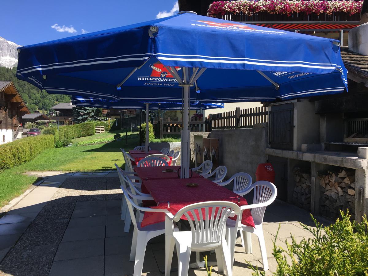 Hotel Haus Muehlebach Ernen Екстериор снимка